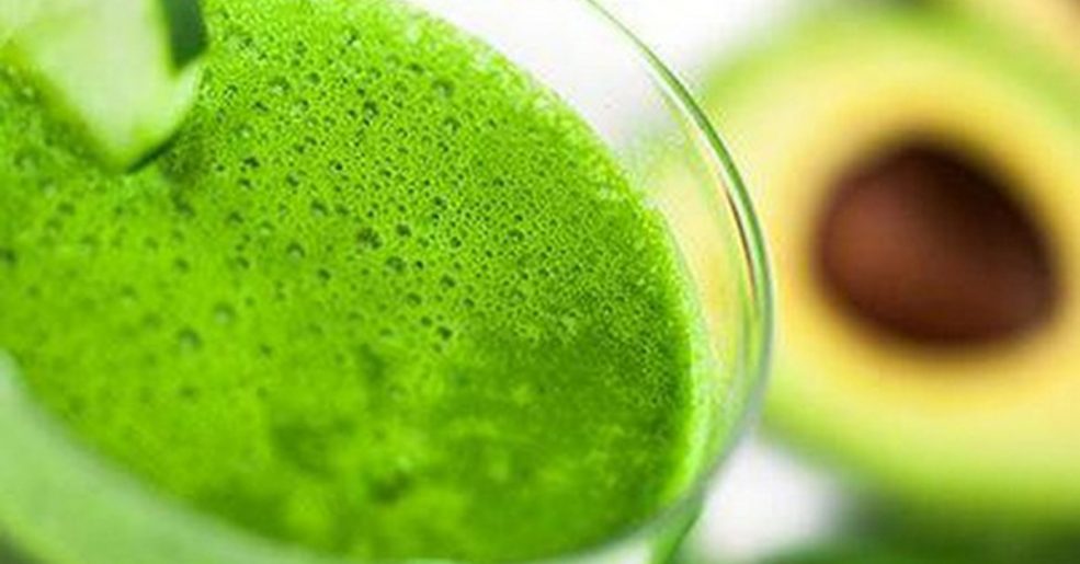 Vitamina de abacate com limão