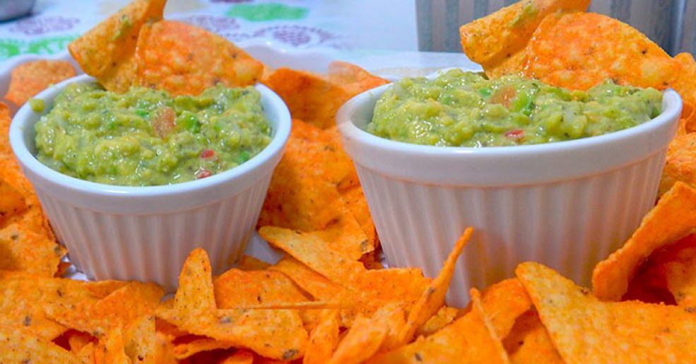 Guacamole com Doritos