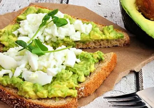 Avocado Toast: A delícia que virou febre na Internet