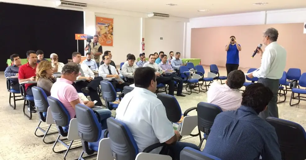 L.A. Ferretti participa de workshop de sustentabilidade da AGOS
