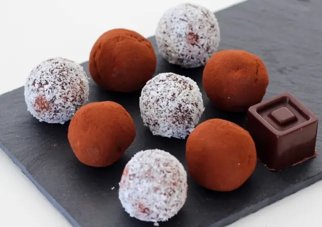 Trufas veganas de abacate