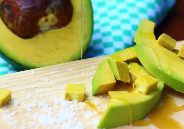 Pesquisa brasileira inédita comprova que azeite de abacate pode reduzir colesterol