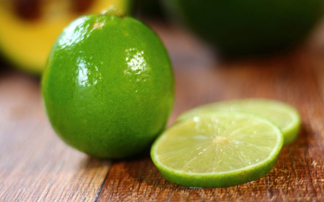 Benefícios do limão: da saúde à limpeza