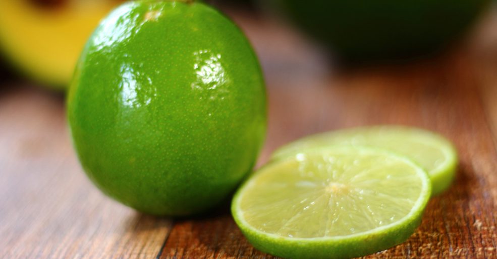 Benefícios do limão: da saúde à limpeza