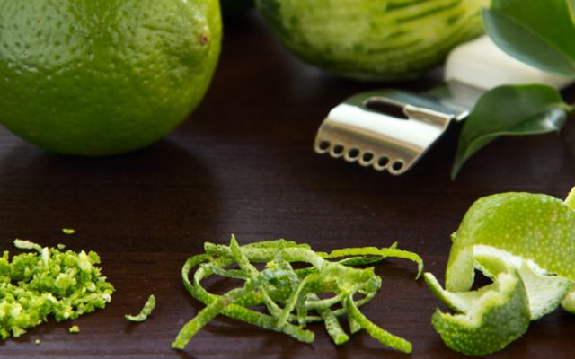 9 benefícios e usos da casca de limão